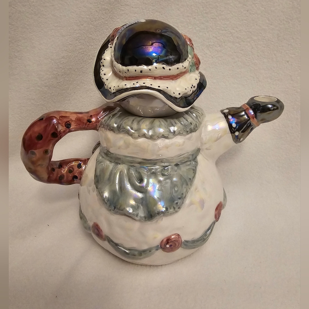 Teapot - Picture 7 of 11